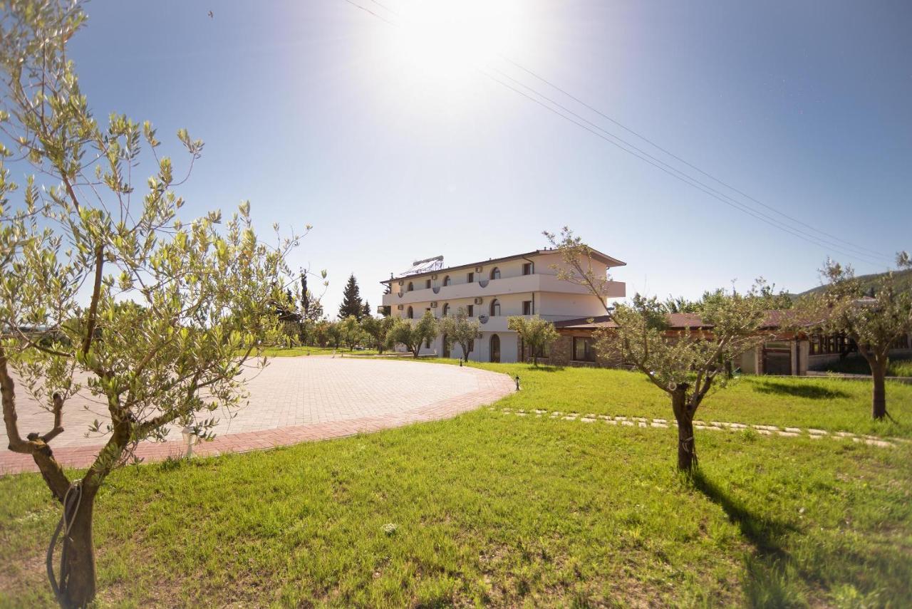 Hotel San Pietro Martin Fushe-Drac Exterior foto